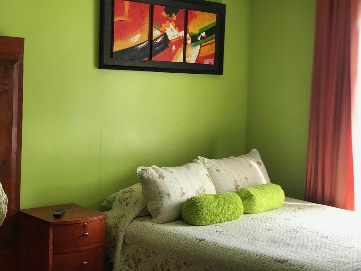 Hostal Benavente ปวยร์โตมอนต์ ภายนอก รูปภาพ
