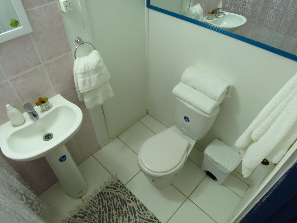 Hostal Benavente ปวยร์โตมอนต์ ภายนอก รูปภาพ